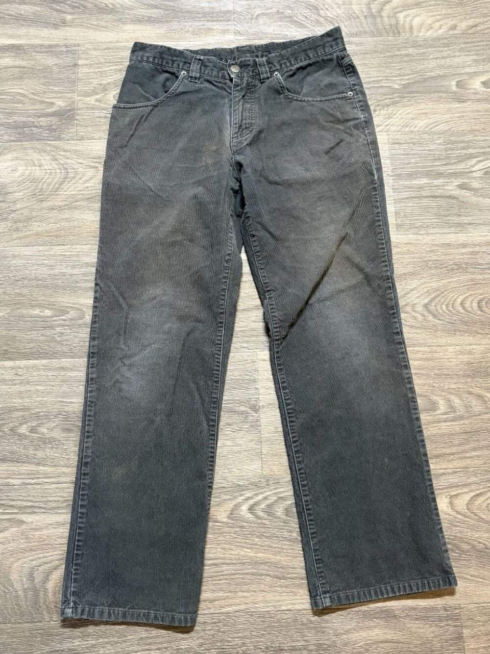 Patagonia Mens Organic Cotton Corduroy Pants Size 31 Relaxed Fit Distressed Gray